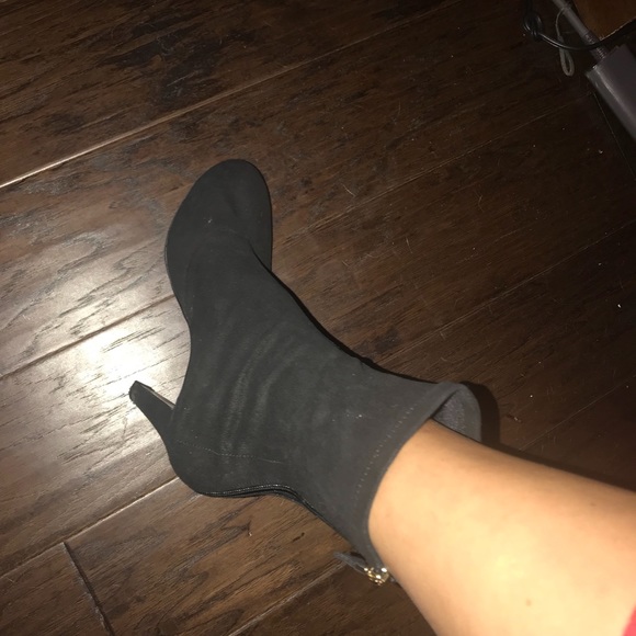 Chanel boots - Picture 2 of 5